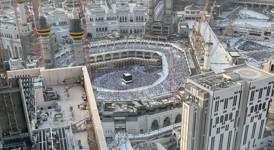 Worshipers advised against sleeping at Grand Mosque
