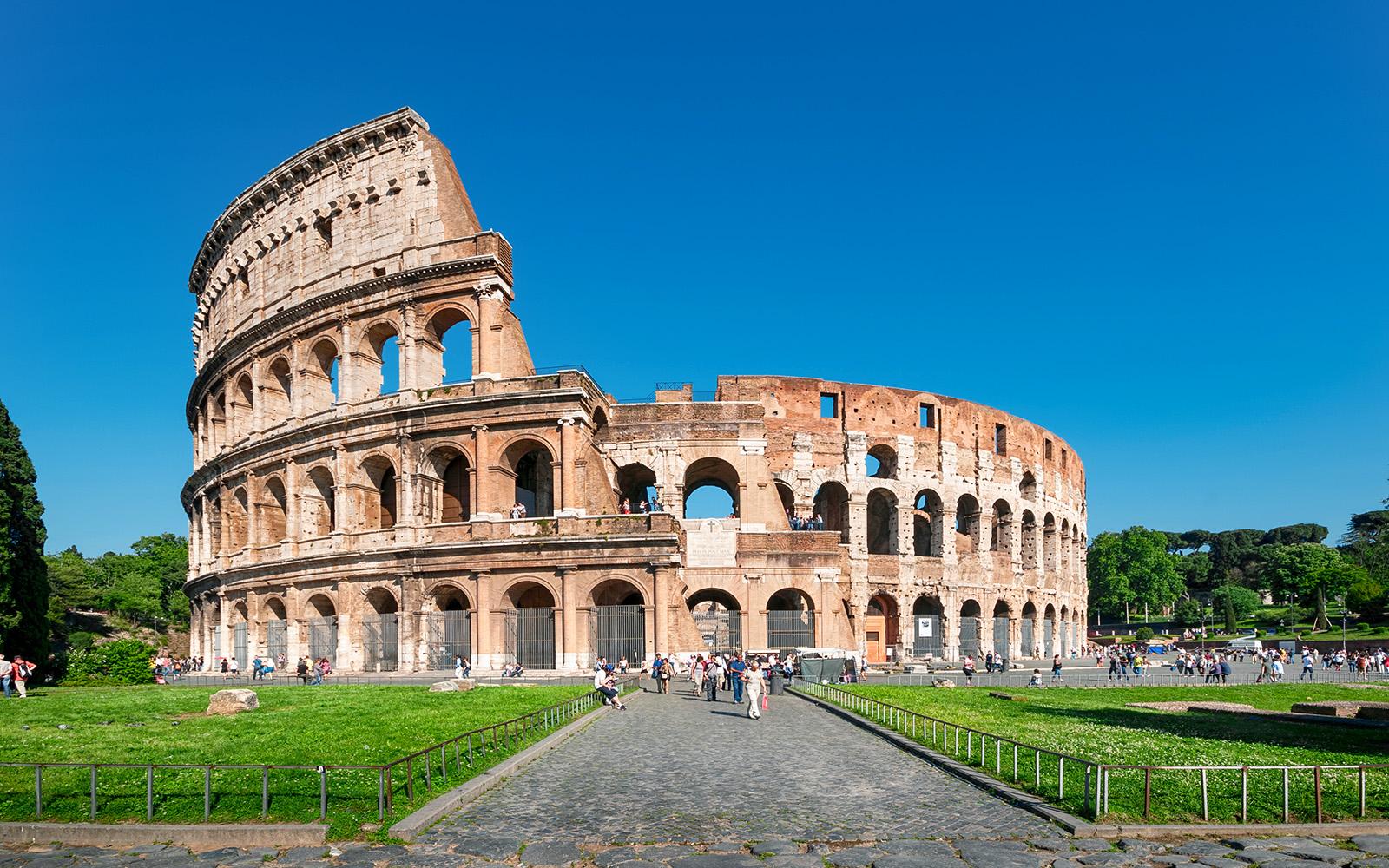 Colosseum / Monti